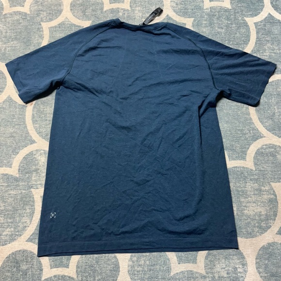 NWT Lululemon metal vent tech t shirt - Picture 4 of 6